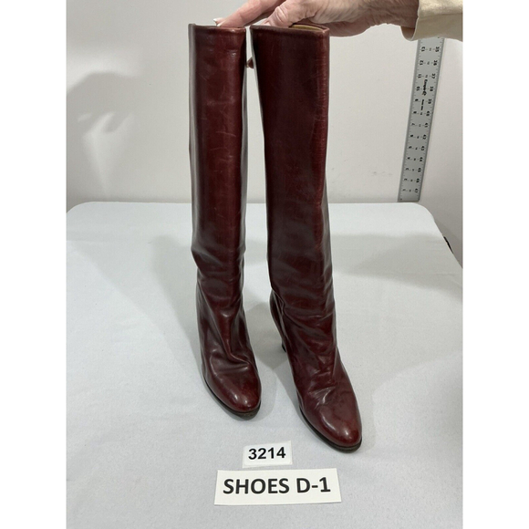 Vero Cuoio Deep Red Heeled Boots - Picture 1 of 11